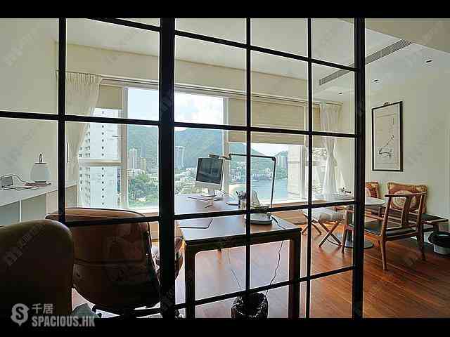Repulse Bay - Repulse Bay Garden Block 8 12