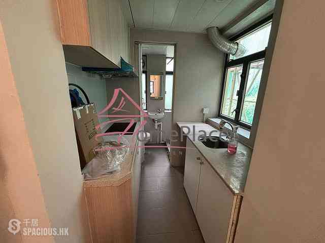Sai Ying Pun - 16, Second Street 03