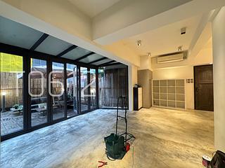 Kennedy Town - New Fortune House 04