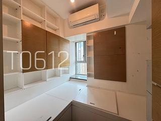Kennedy Town - The Merton 05