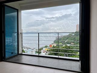 Pok Fu Lam - Bisney Terrace 02