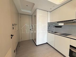 Mid Levels Central - Townplace Soho 03