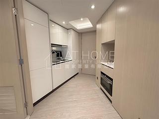 Mid Levels Central - Townplace Soho 05
