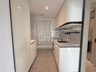 Mid Levels Central - Townplace Soho 06