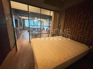 Sheung Wan - 245, Wing Lok Street 06