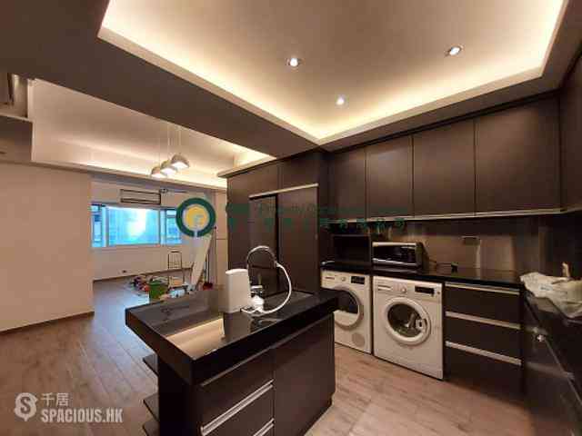 Mid Levels West - Sung Ling Mansion 01