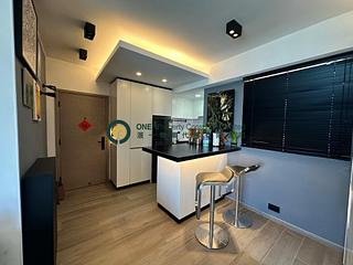 Kennedy Town - Serene Court 04