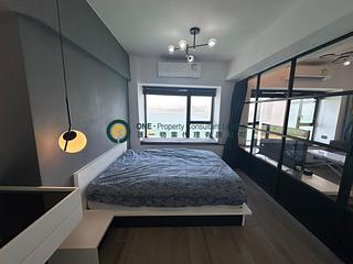 Kennedy Town - Serene Court 06