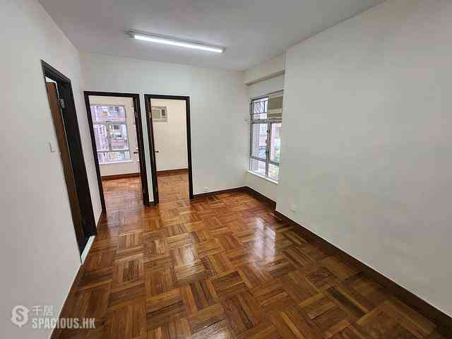 Sai Ying Pun - Yee Fung Court 01