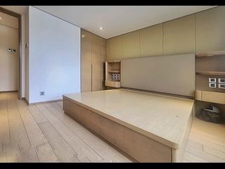 Wan Chai - Convention Plaza Apartments 04