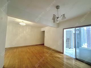 Mid Levels Central - Merry Court 02