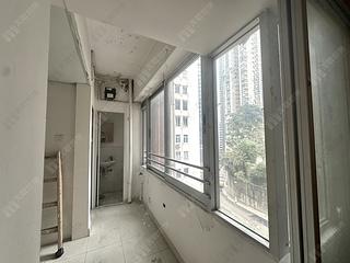 Mid Levels Central - Merry Court 06