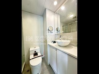 Tai Kok Tsui - Hampton Place 10