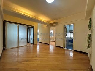 Kennedy Town - New Fortune House 03
