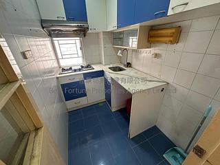 Kennedy Town - New Fortune House 07