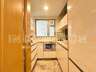 Tai Kok Tsui - Harbour Green 04