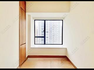 Happy Valley - The Aster (Resiglow) 04