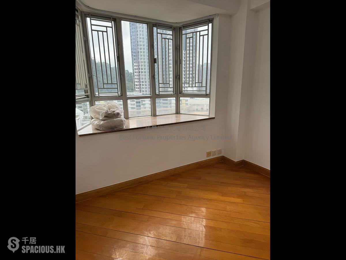 Kennedy Town - Smithfield Terrace 01