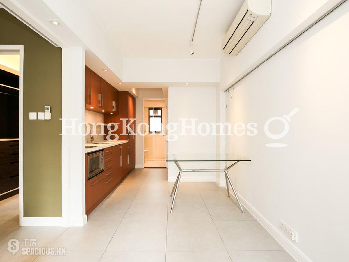 Wan Chai - New Sun House 01