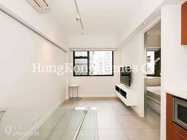 Wan Chai - New Sun House 02