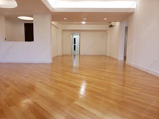 Mid Levels Central - Pine Court Block A-F 10