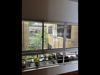 Mid Levels West - Savoy Court 04