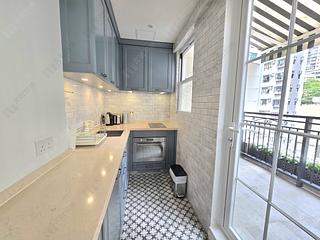 Wan Chai - Bo Fung Mansion 07