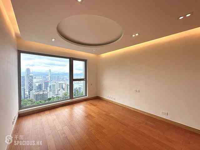 The Peak - Sky Court 05