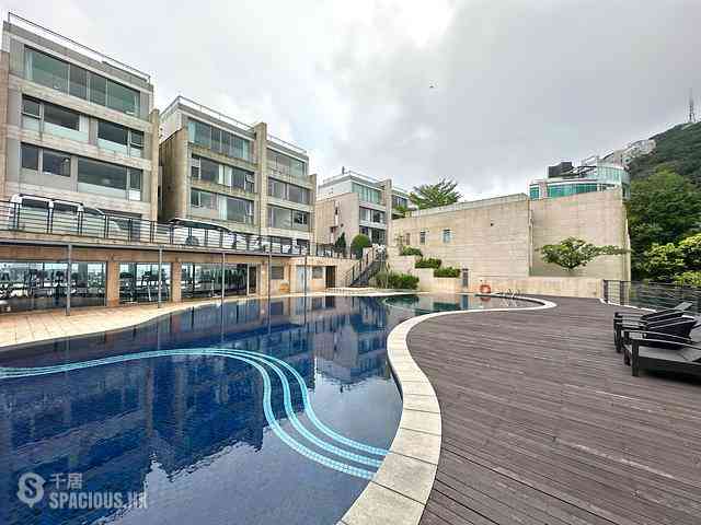 The Peak - Sky Court 01