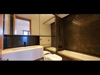 Mid Levels Central - Arezzo 12
