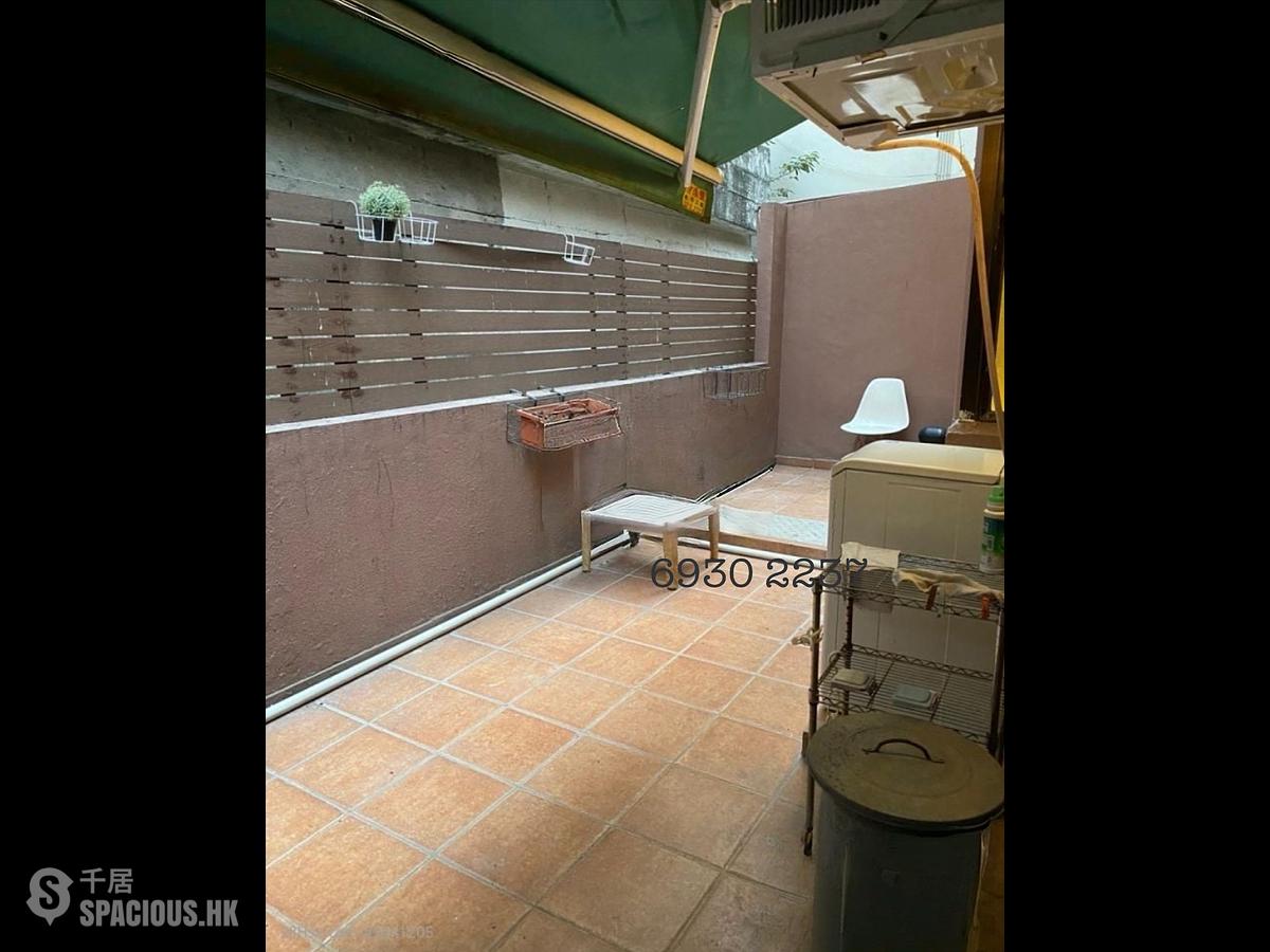 Sai Ying Pun - Wah Lee Building 01