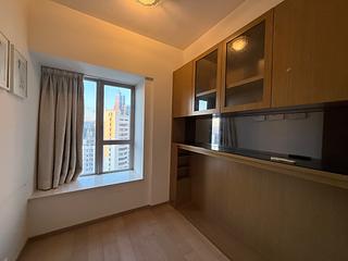 Sai Ying Pun - The Summa Block 1 08