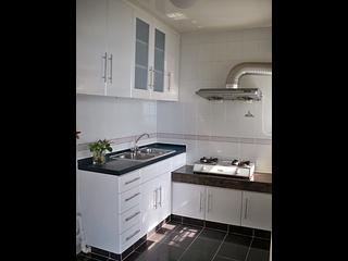 Ap Lei Chau - South Horizons Phase 3 Mei Hay Court (Block 18) 09