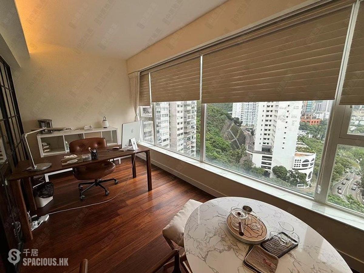 Repulse Bay - Repulse Bay Garden Block 8 01