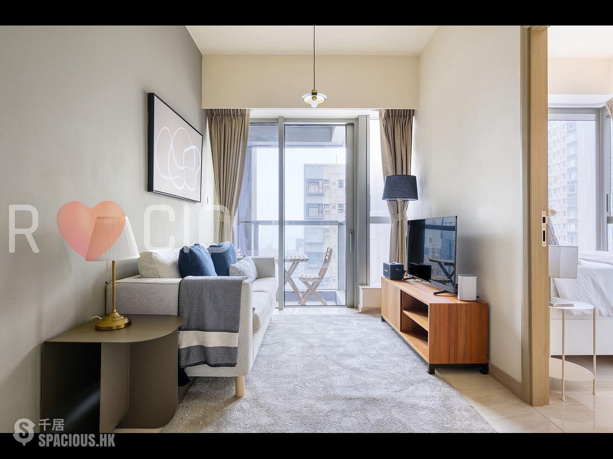 Sai Ying Pun - King's Hill 01