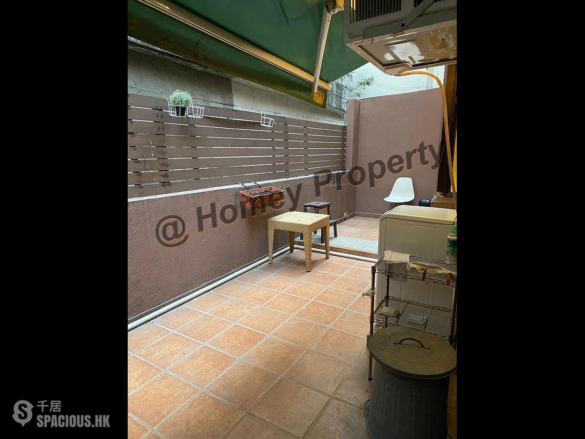 Sai Ying Pun - Wah Lee Building 01