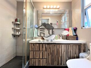 Sai Ying Pun - Comfort Court 07