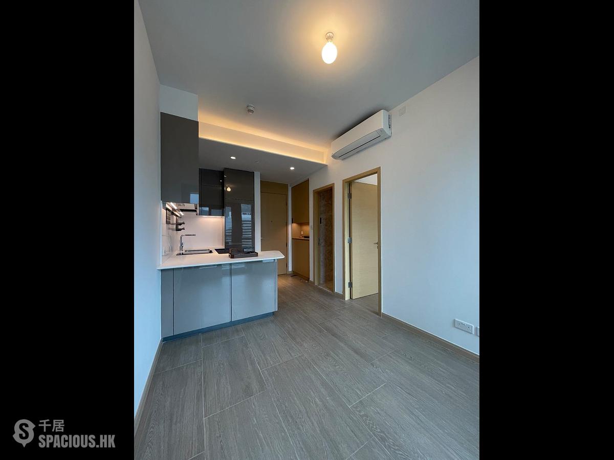 Wong Chuk Hang - The Southside Phase 2 La Marina Tower 2B 01