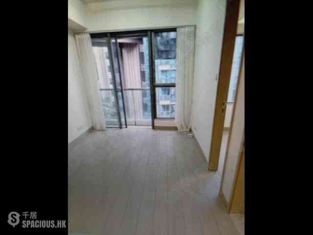 Tseung Kwan O - The Wings Ocean Wings Block 1 02