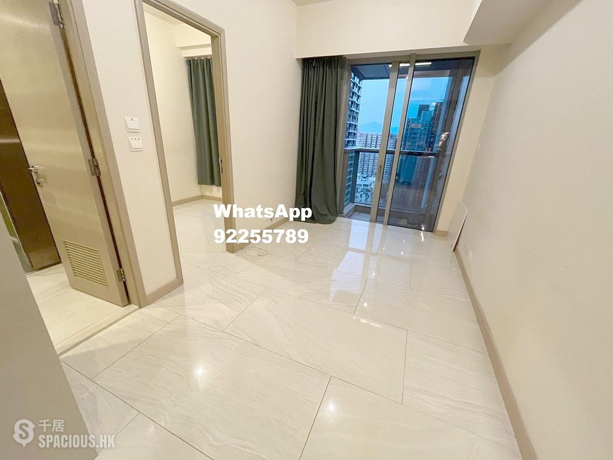 Sai Ying Pun - King's Hill 01