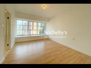 Mid Levels Central - Garden Terrace 05
