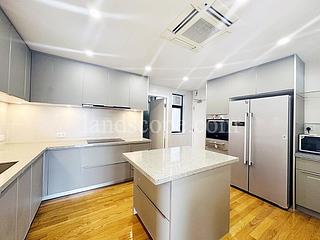 Repulse Bay - Ridge Court 09