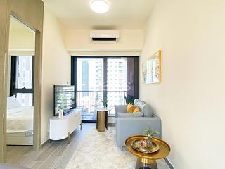 Sai Ying Pun - The Queens 02