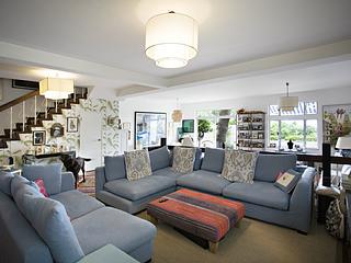 Stanley - Grosse Pointe Villa 03