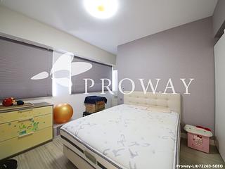 Mid Levels Central - Carlos Court 06