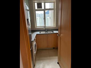 Quarry Bay - The Orchards 06