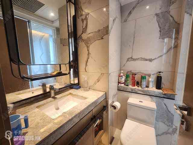 Pak Shek Kok - St Martin Phase 1 Tower 5 06