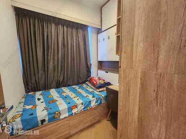 Pak Shek Kok - St Martin Phase 1 Tower 5 08