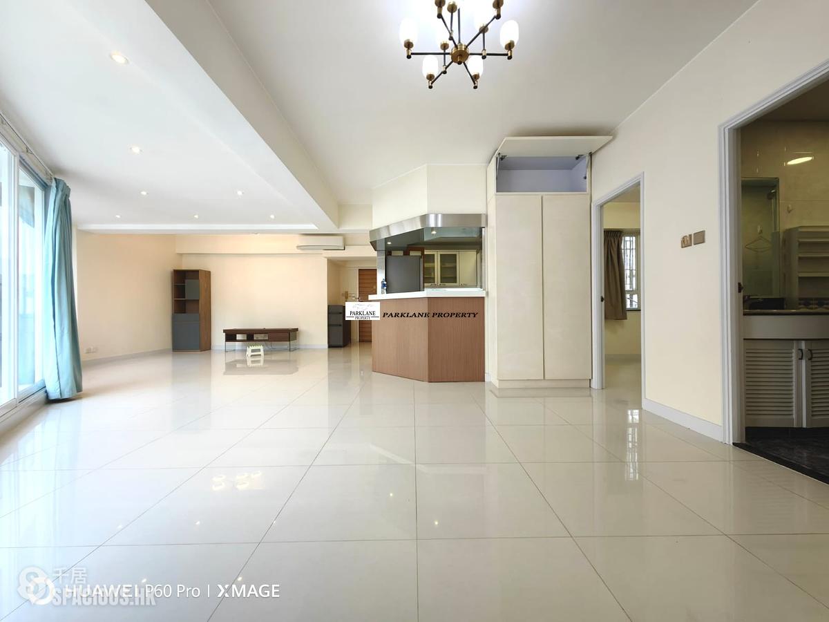 Happy Valley - Sunrise Court 01