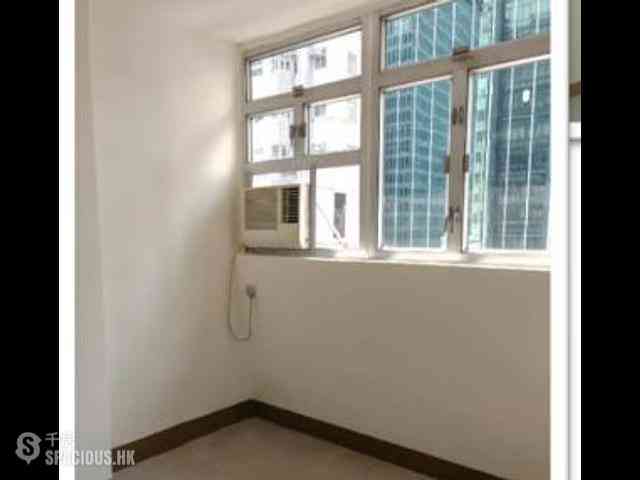 Wan Chai - Ko Wah Building(Go Wah Mansion) 01